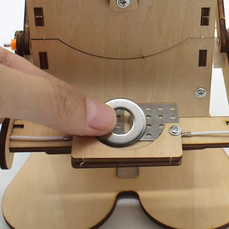 DIY Coin swallowing robot Coin - огляд і ціна Science Max